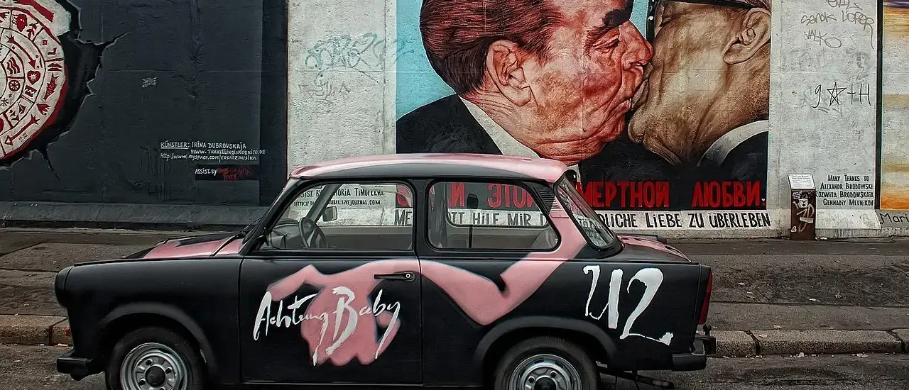 Vægge med wow-effekt: Kunst, spejle og gallerivægge der virker